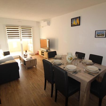 Logement Renove Avec Mobilier 2023 Daire Avinyon Dış mekan fotoğraf